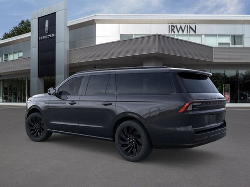 New 2026 Lincoln Navigator L Reserve AWD/4WD image 4