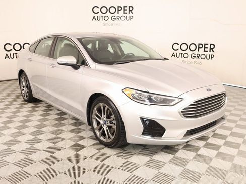 Used 2019 Ford Fusion SEL image 1
