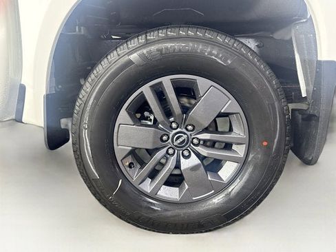 New 2026 Nissan Frontier SV w/ SV Convenience Package AWD/4WD image 10