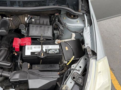 Used 2008 Nissan Versa Hatchback FWD image 33