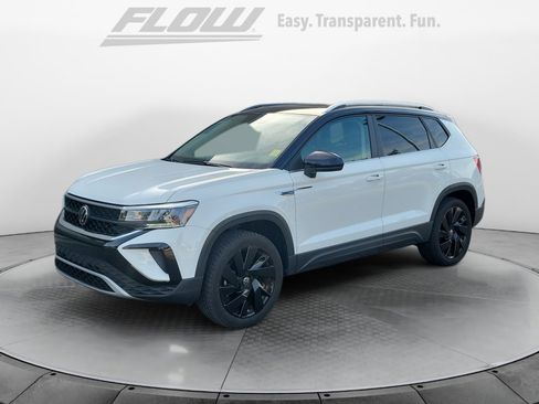 Certified 2023 Volkswagen Taos SE AWD/4WD image 4