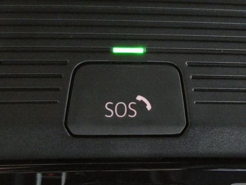 New 2025 Volkswagen Atlas Cross Sport SEL R-Line image 22