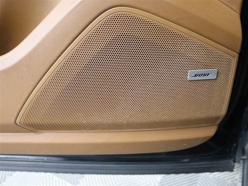 Used 2019 Porsche Cayenne AWD/4WD image 15