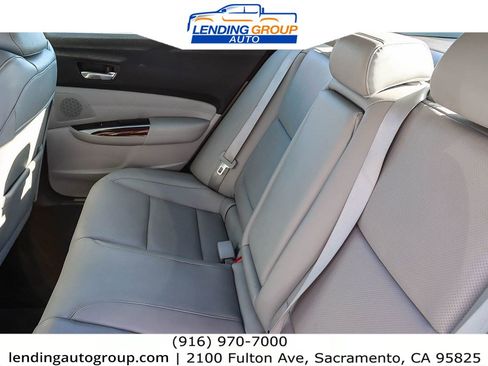 Used 2017 Acura TLX w/ Technology Package image 17