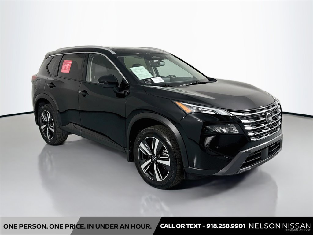 Certified 2025 Nissan Rogue SL w/ Tech Package AWD/4WD image 3