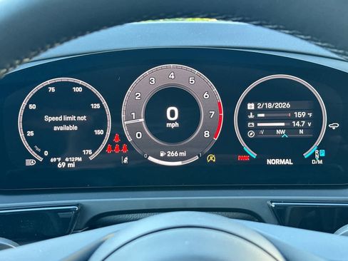 New 2025 Porsche Cayenne Coupe image 30