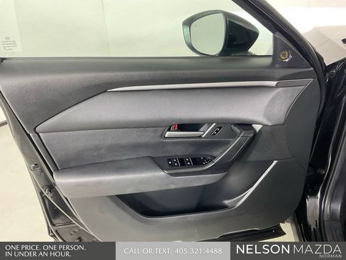 Used 2025 MAZDA CX-50 AWD 2.5 S w/ Preferred Package image 17