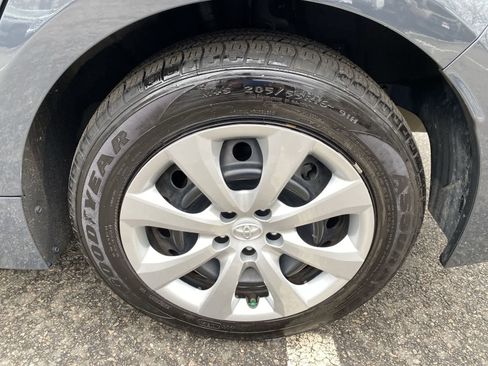 Used 2024 Toyota Corolla LE image 15