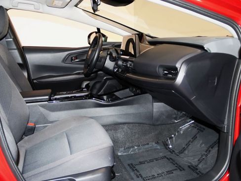 Used 2026 Toyota Prius LE FWD image 50