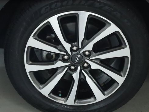 Used 2019 Lincoln MKC Reserve w/ MKC Climate Package FWD image 39