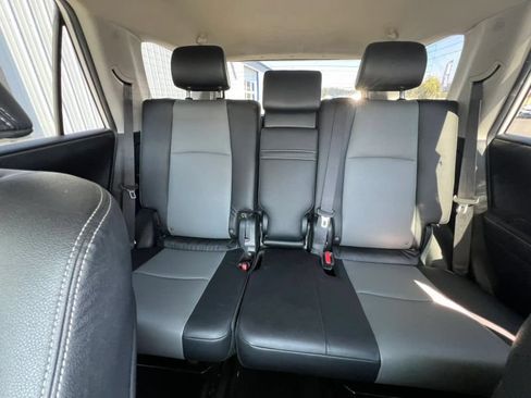 Used 2018 Toyota 4Runner SR5 Premium AWD/4WD image 21