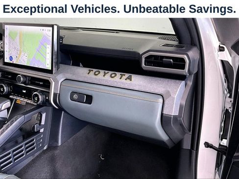 Used 2025 Toyota 4Runner Trailhunter AWD/4WD image 19