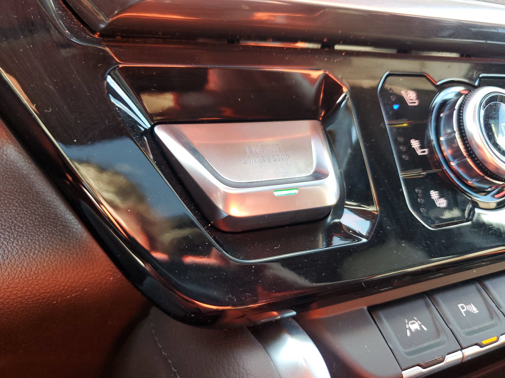 Used 2023 GMC Sierra 1500 Denali w/ Denali Reserve Package AWD/4WD image 25