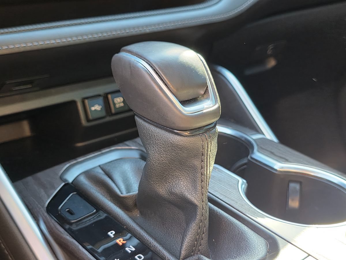 Used 2021 Toyota Highlander Platinum AWD/4WD image 49