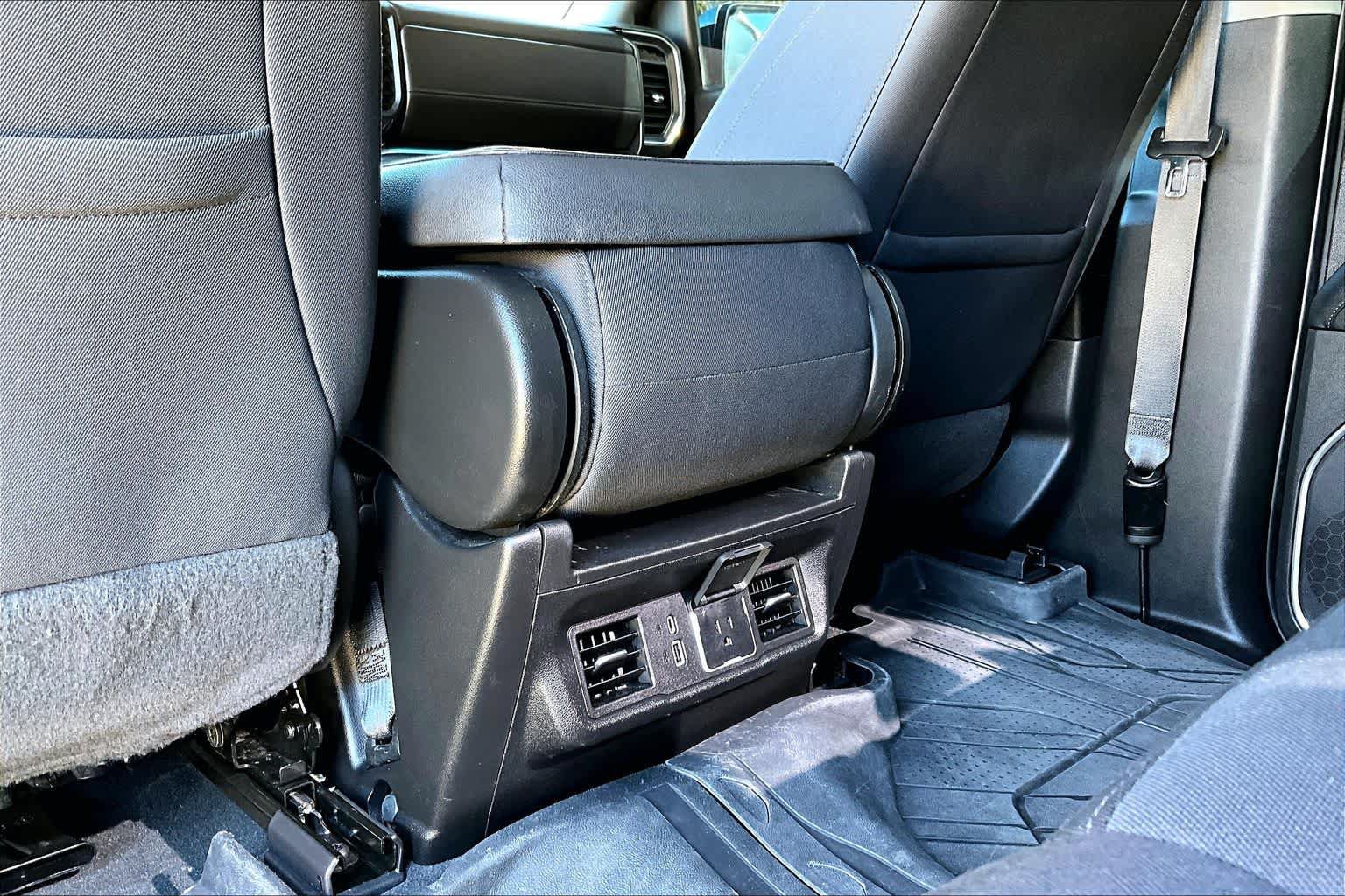 Used 2023 Chevrolet Silverado 1500 LT AWD/4WD image 36