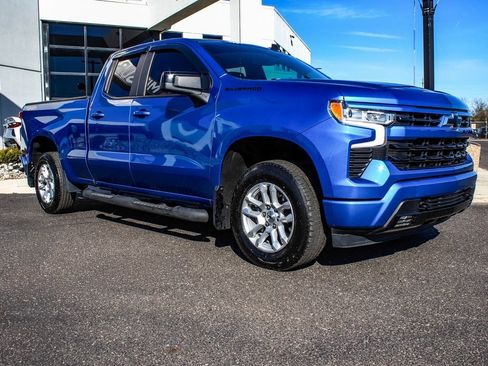 Used 2022 Chevrolet Silverado 1500 RST image 3