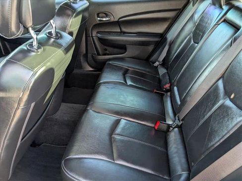 Used 2011 Chrysler 200 Limited image 17