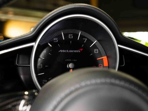 Used 2016 McLaren 650S Spider RWD image 49