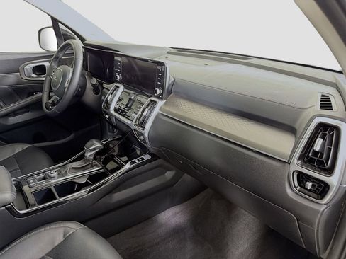 Used 2022 Kia Sorento SX FWD image 31
