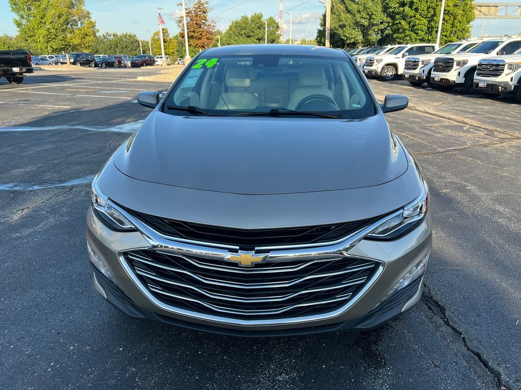 Used 2024 Chevrolet Malibu LT FWD image 3