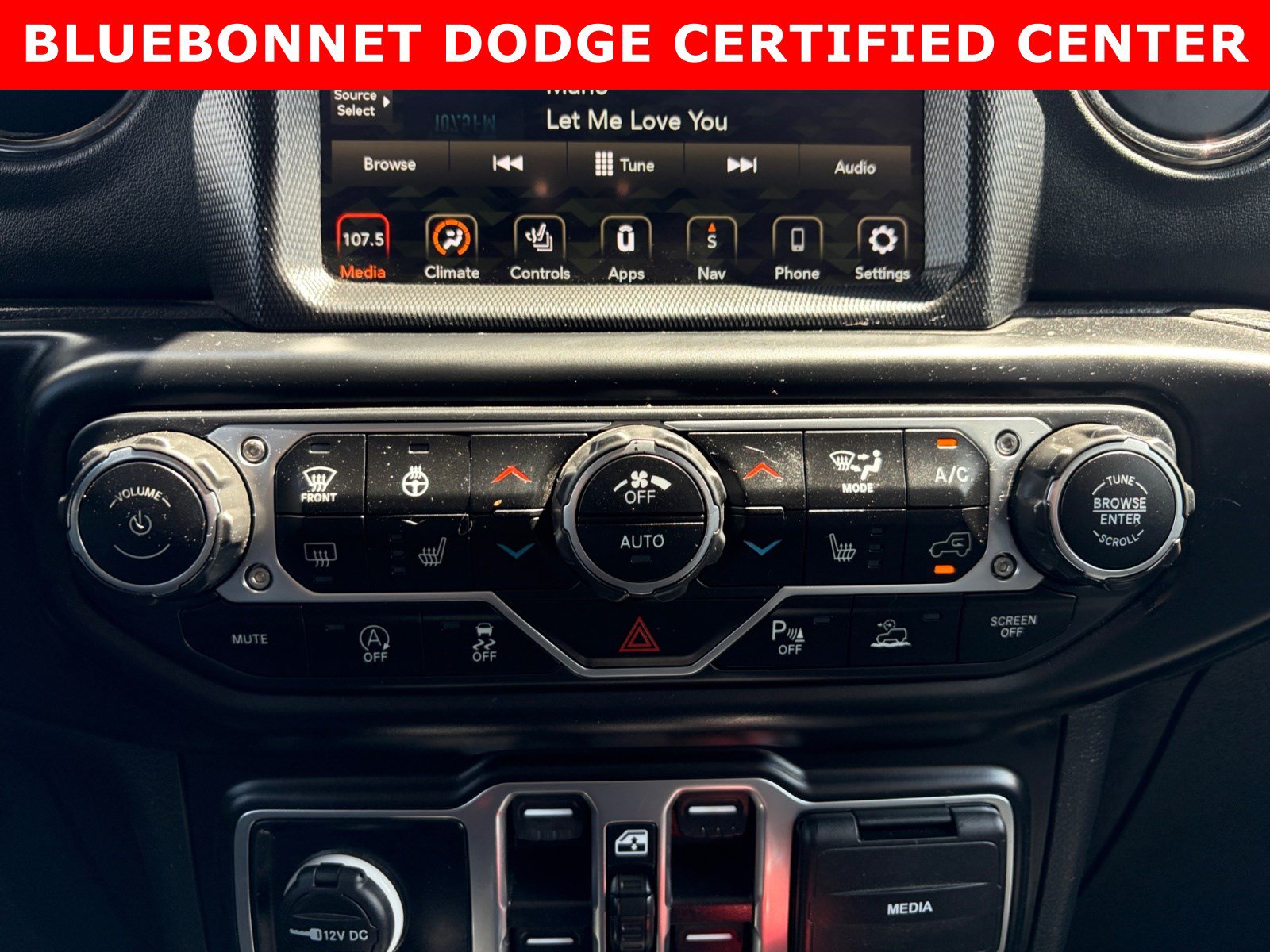 Used 2022 Jeep Gladiator Overland AWD/4WD image 17