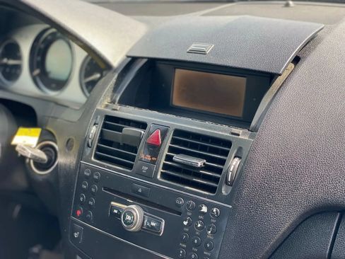 Used 2008 Mercedes-Benz C 300 Sedan image 11
