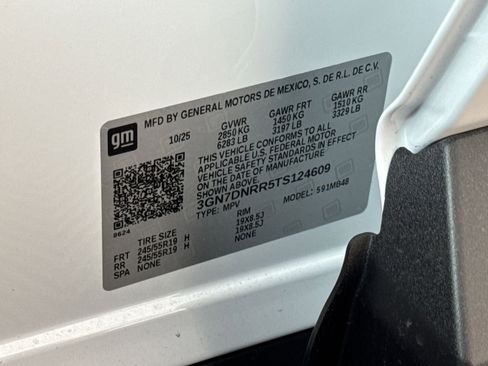 New 2026 Chevrolet Equinox EV LT image 28