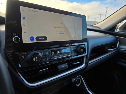 Used 2025 Toyota Grand Highlander AWD image 29