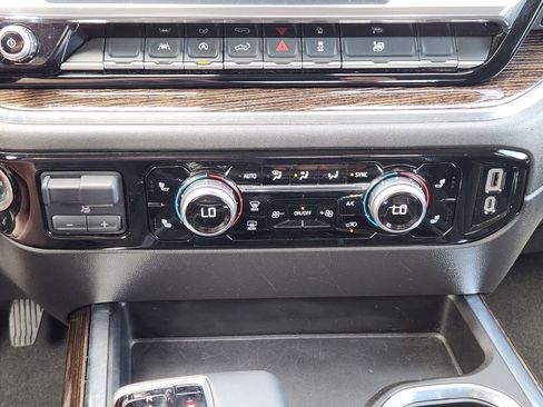 Used 2025 GMC Sierra 1500 Elevation AWD/4WD image 28