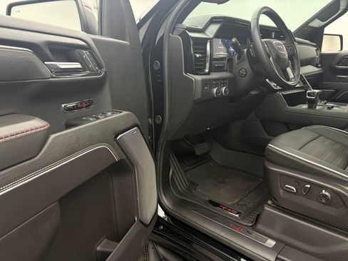Used 2024 GMC Sierra 1500 AT4X AWD/4WD image 18