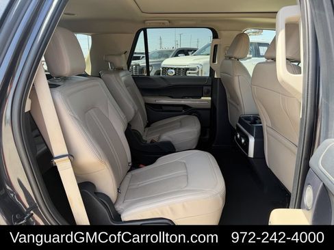 Used 2024 Ford Expedition Limited RWD image 13