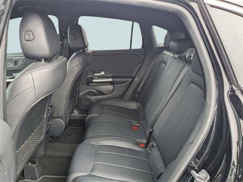 Used 2023 Mercedes-Benz GLA 250 4MATIC image 8