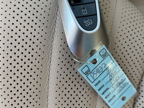 Used 2022 Mercedes-Benz EQS 580 4MATIC Sedan image 38