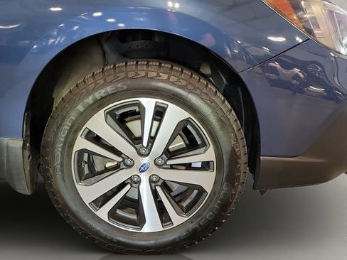 Used 2019 Subaru Outback 2.5i Limited w/ Popular Package #2 AWD/4WD image 19