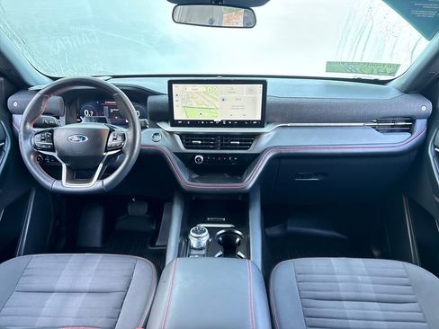 Used 2025 Ford Explorer ST-Line image 7