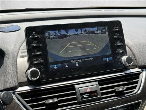 Used 2020 Honda Accord EX-L image 9