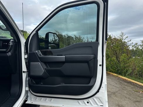 New 2025 Ford F350 Lariat w/ Black Appearance Package image 36