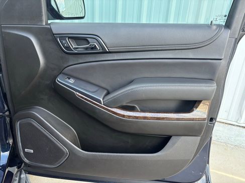 Used 2019 Chevrolet Tahoe LT image 34