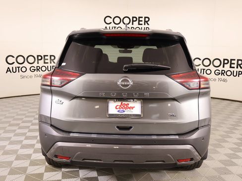 Used 2023 Nissan Rogue SL w/ SL Premium Package FWD image 23