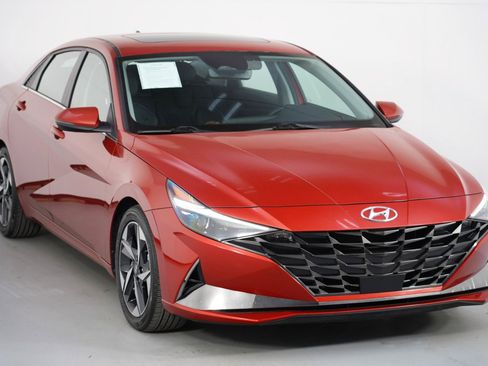 Used 2021 Hyundai Elantra Limited w/ Cargo Package image 53