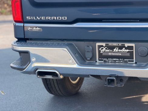 Used 2022 Chevrolet Silverado 1500 LTZ AWD/4WD image 17