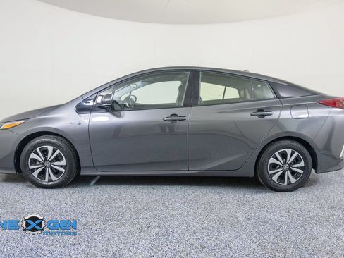 Used 2017 Toyota Prius Prime Premium w/ Carpet Mat Package FWD image 4