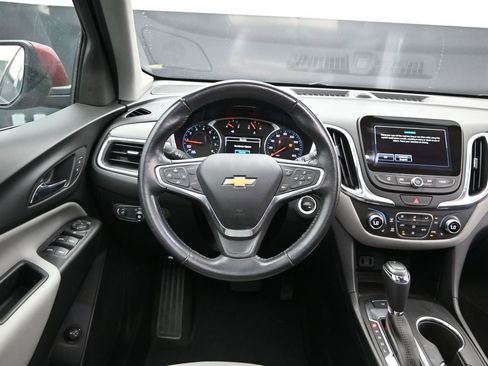 Used 2018 Chevrolet Equinox LT image 29