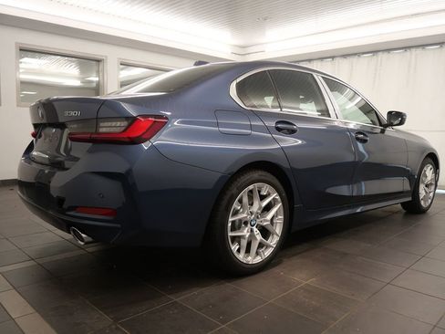 Used 2025 BMW 330i 330i w/ M Sport Package image 6