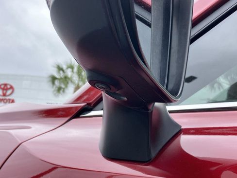 Certified 2024 Toyota Grand Highlander FWD image 11