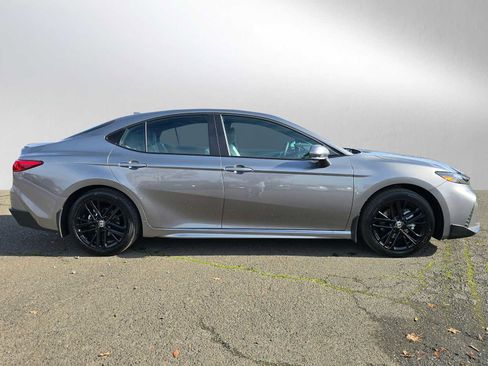 Certified 2026 Toyota Camry SE image 2