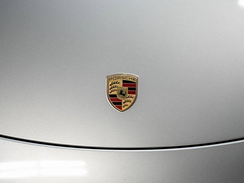 Used 2017 Porsche 911 Carrera 4S image 9