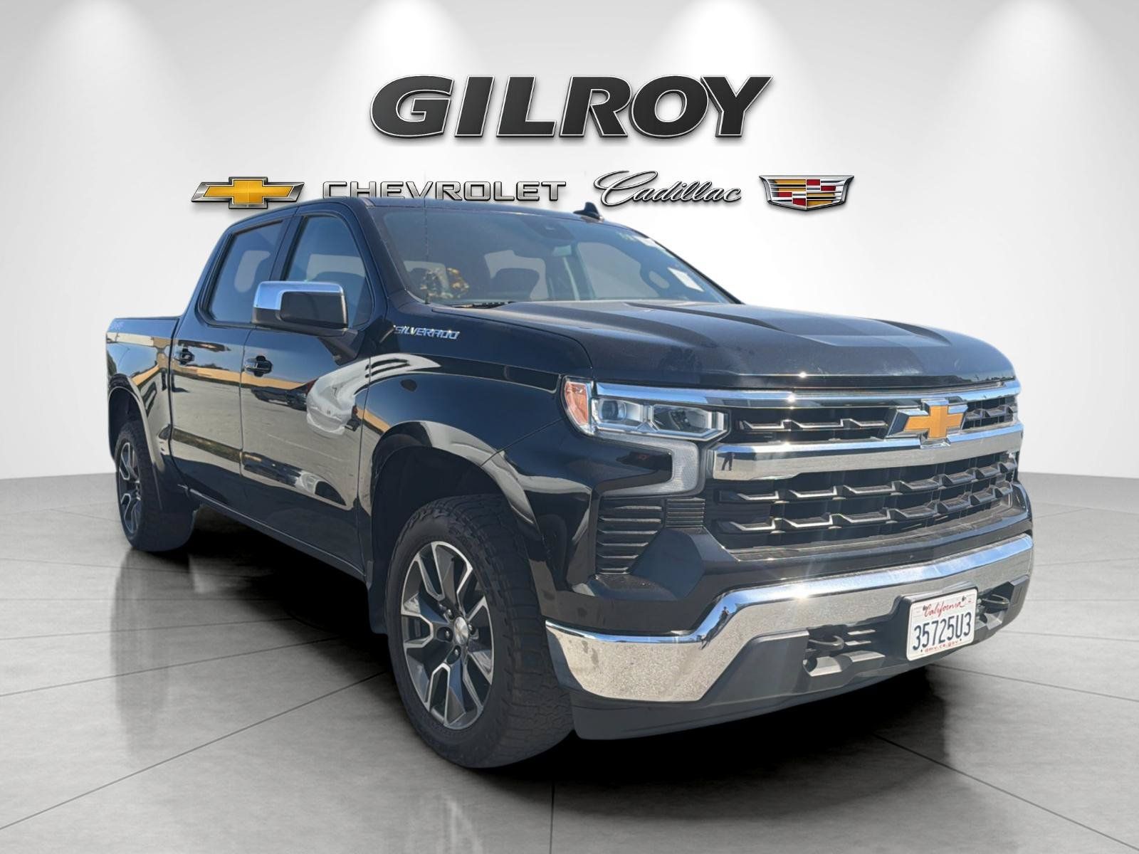 Used 2023 Chevrolet Silverado 1500 LT AWD/4WD image 2