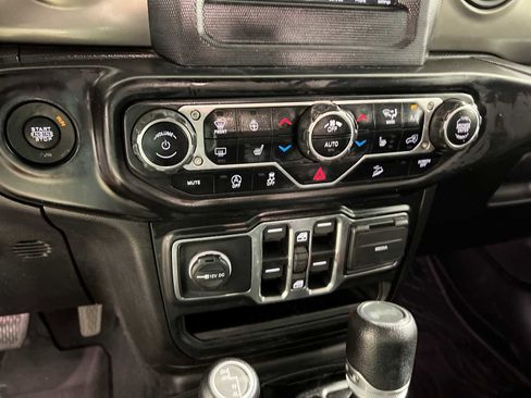 Used 2020 Jeep Wrangler Unlimited Sport S image 48