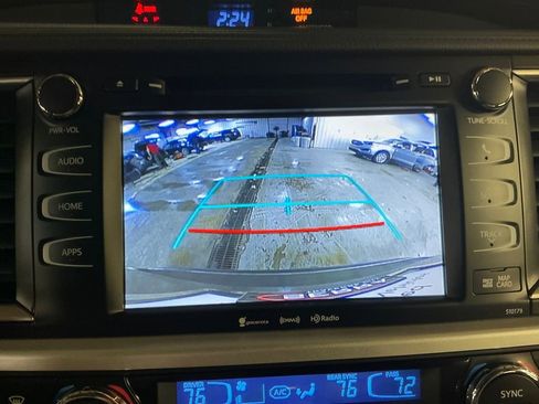 Certified 2018 Toyota Highlander XLE image 22